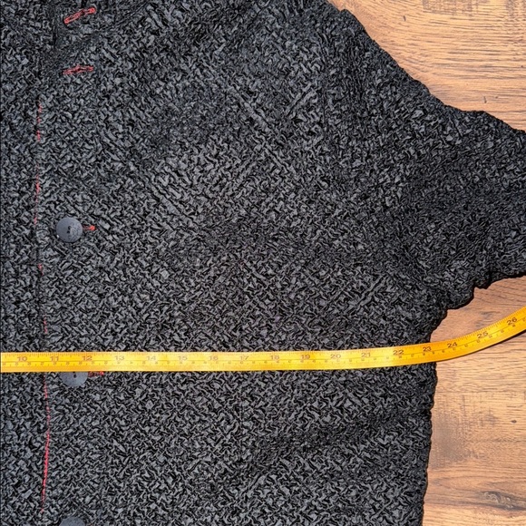 Red and Black Patterned Jacket - Picture 7 of 13